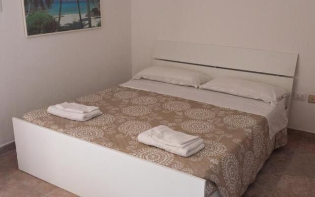 Guest House Tra Rocce E Mare