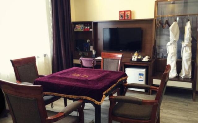 James Joyce Coffetel Jishou Renmin North Road Branch