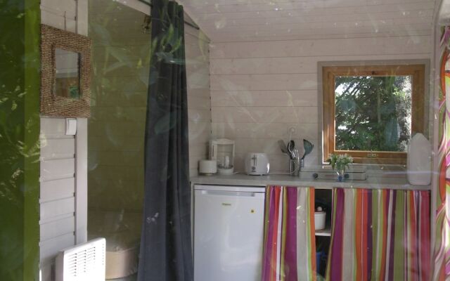 Camping Le Petit Lion - Lodges Bois