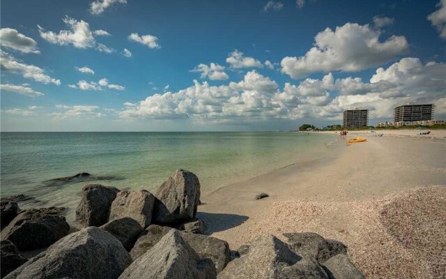 L'Atrium 2779 - Two Bedroom Home