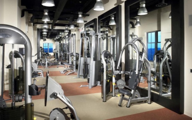 Bluebird Suites in Crystal City