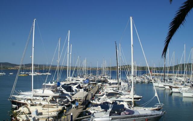 Modern Holiday Home in Orbetello With Private Terrace