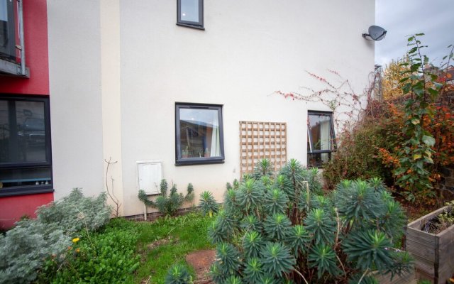 Special 3 Bedroom Townhouse With Parking in Bristol