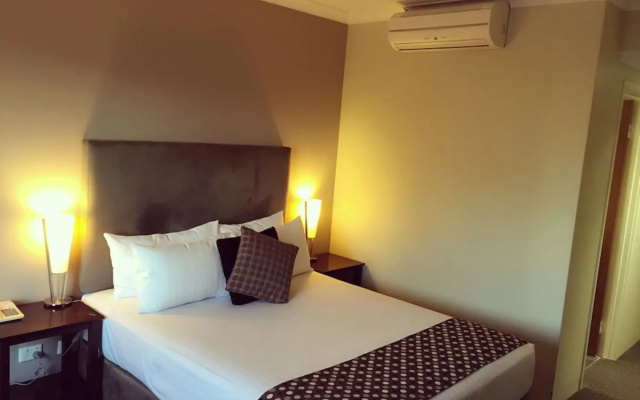 Joondalup City Hotel