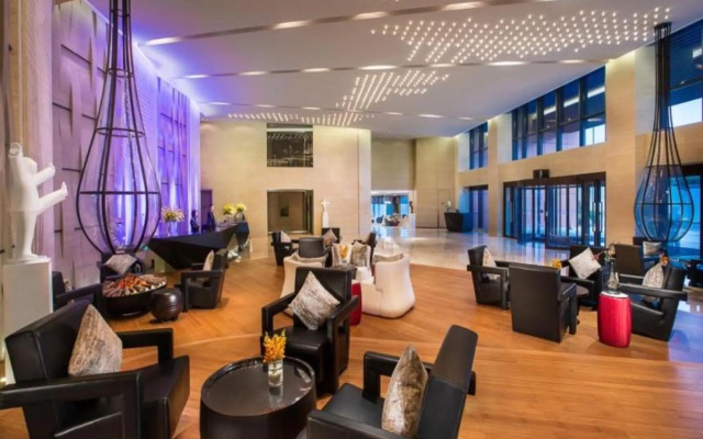 Himalayas Qingdao Hotel