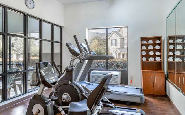 Comfort Suites Savannah Gateway I-95