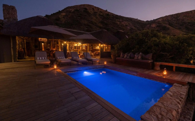 HillsNek Safari Camp - Amakhala Game Reserve