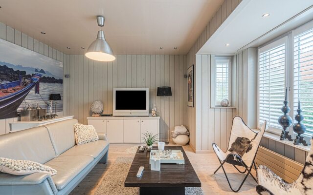 Charming Villa with Sauna in Westende