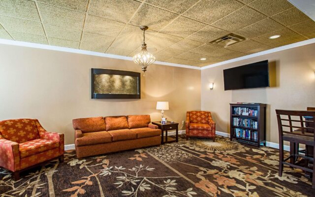 Clarion Inn & Conference Center