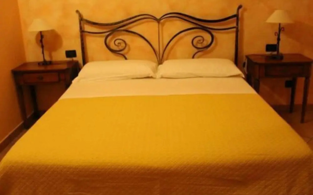 Angelucci Agriturismo con Camere e Agri Camping