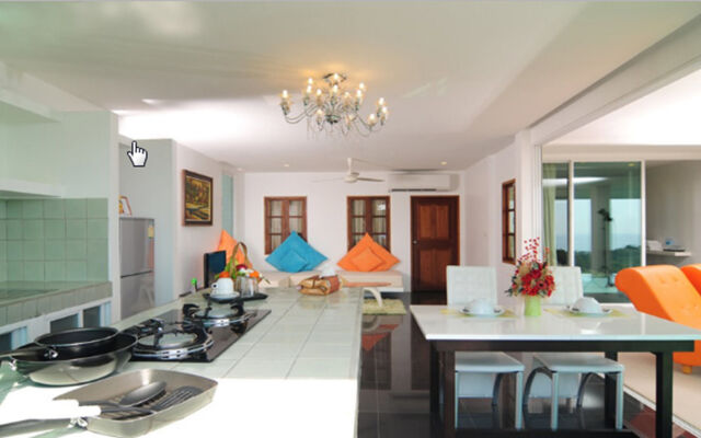 Grand Bleu Ocean View Pool Suite
