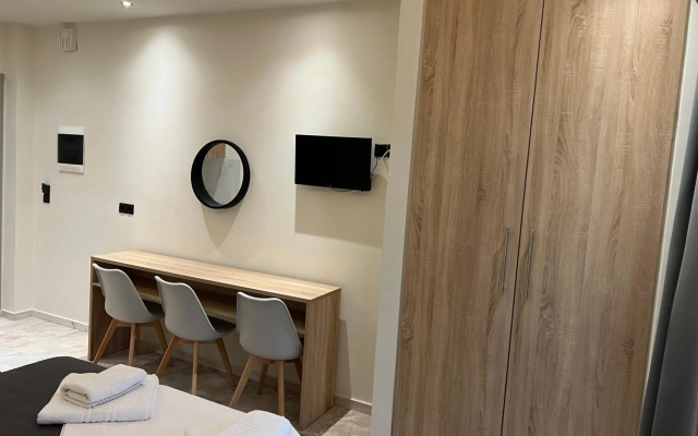 Saint Spiridon Hotel