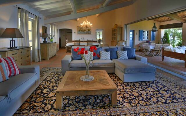 Villa with a Magic View of Saint Tropez