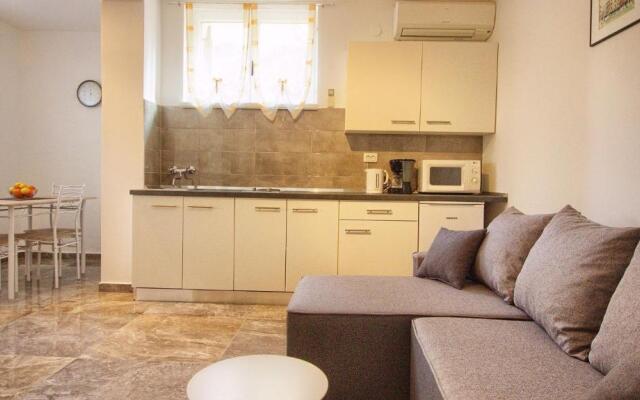Apartment Villa Mare2 with pool, sea view and hydromassage
