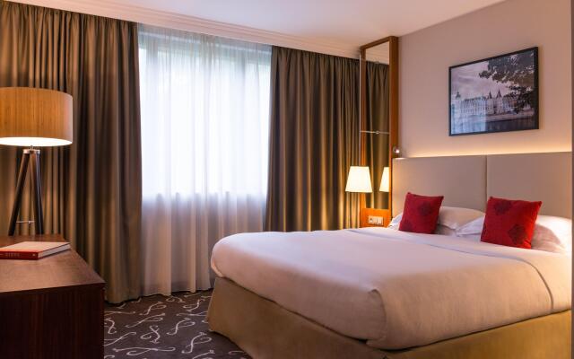 Mövenpick Hotel Paris Neuilly