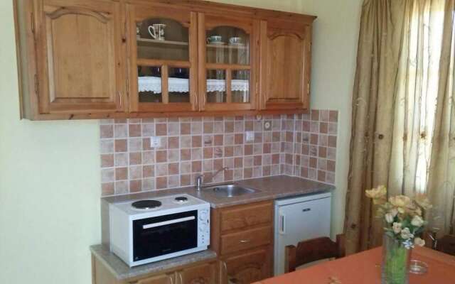 Maistrali Studios & Apartments