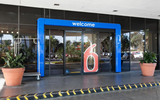 Motel 6 Los Angeles, CA - Los Angeles - LAX