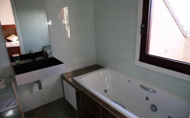 Complejo Turístico Raeiros