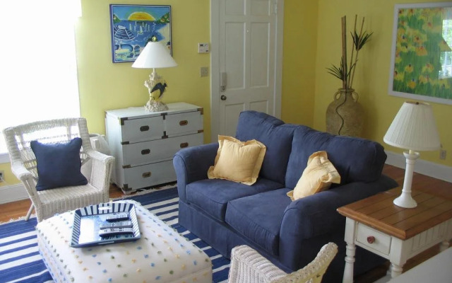 Coco Palm Cottage Vacation Home