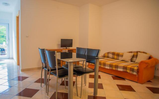 Nina - One Bedroom No.2