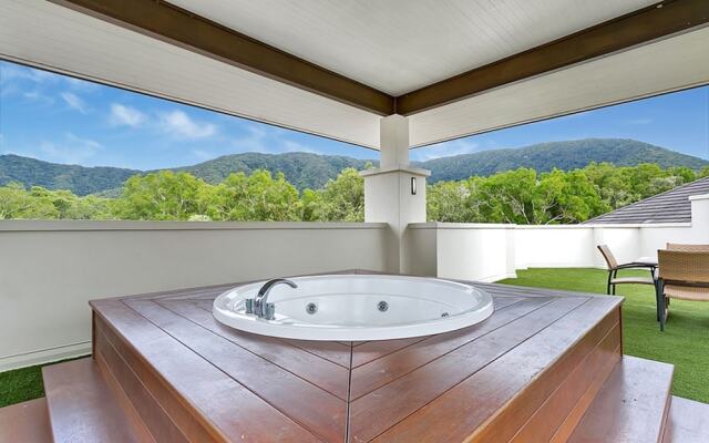 Private Penthouse 407