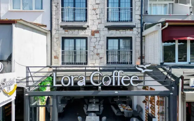 Marina Lora Butik Otel