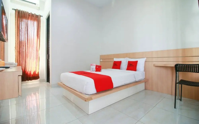 Wisma Lotus Syariah by RedDoorz