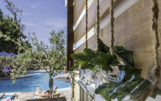 Sunny day's Hotel Apartments