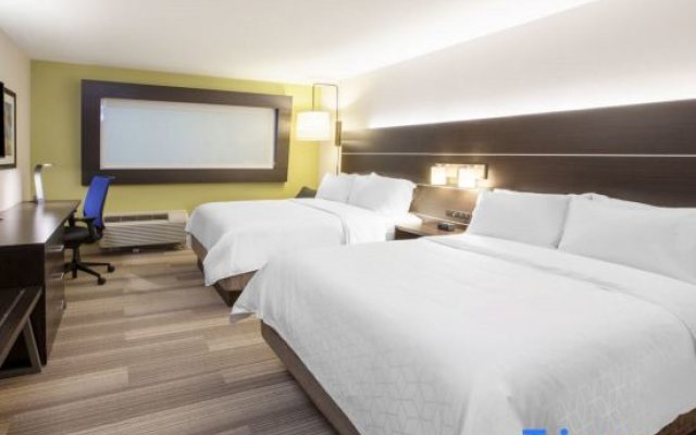 Holiday Inn Express and Suites Valencia