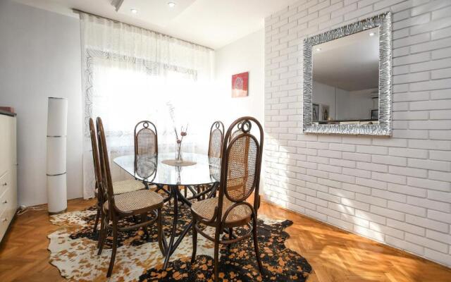 Villa Mina Kladovo, entire charming house with 5 bedrooms