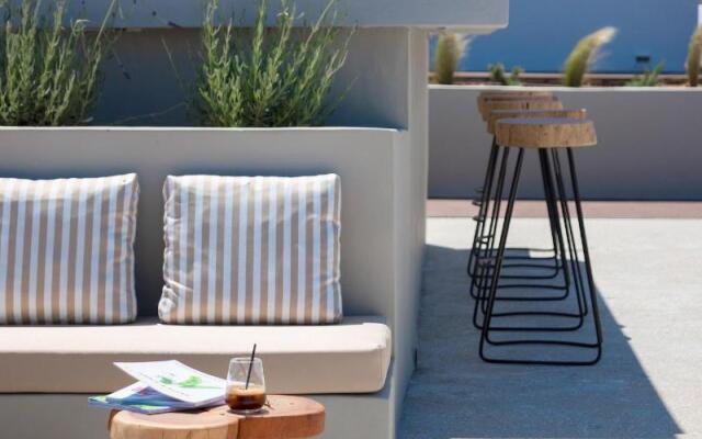 Paros Comfy Suites
