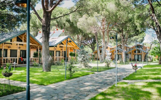 Pino Mar Luxury Bungalows