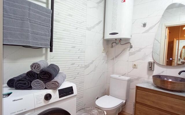 Apartments in the Sapphire residential complex on Kaspiyskaya 68