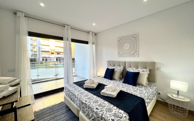 Praia DA Rocha Twins 3 With Pool