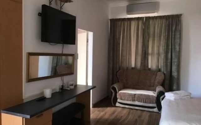 Cura Lodge