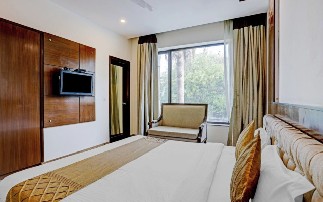 Townhouse OAK Hotel Heaven