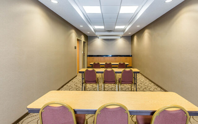 Comfort Suites Oxford I-20 exit 188