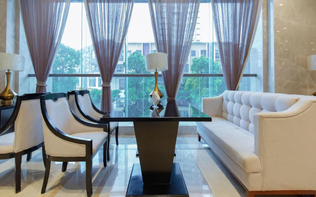 Beautiful Scenery Hotel – Guest Rooms – Mile