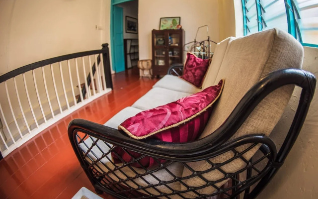 Sojourn Beds & Cafe - Hostel