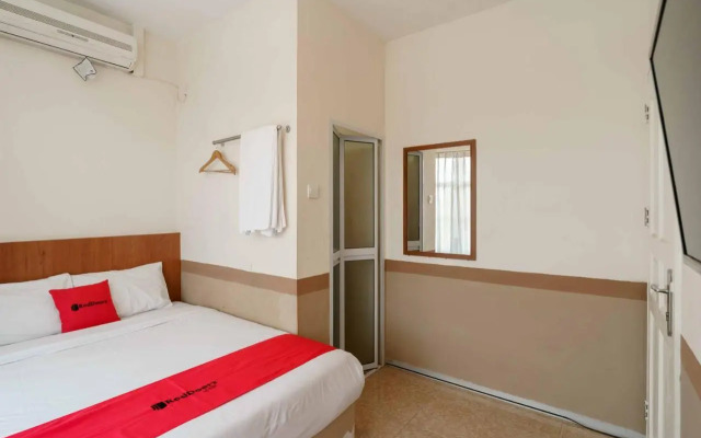 Reddoorz Near Plaza Botania 1 Batam