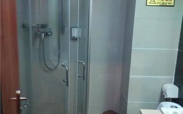 Meilun Boyue Hotel (Xiamen Railway Station Store)