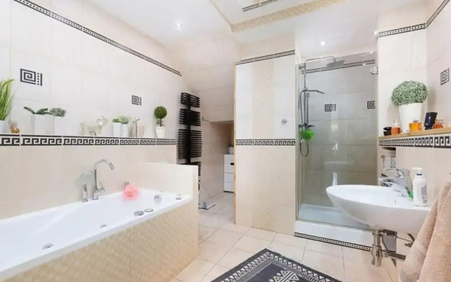 Holiday Apartment, Pool, Close to Beach, Rewal