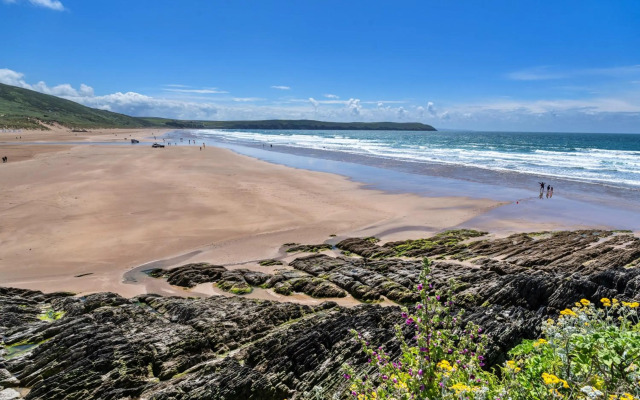Ocean Lookout - Luxury Woolacombe Beach Apartment with Sea Views