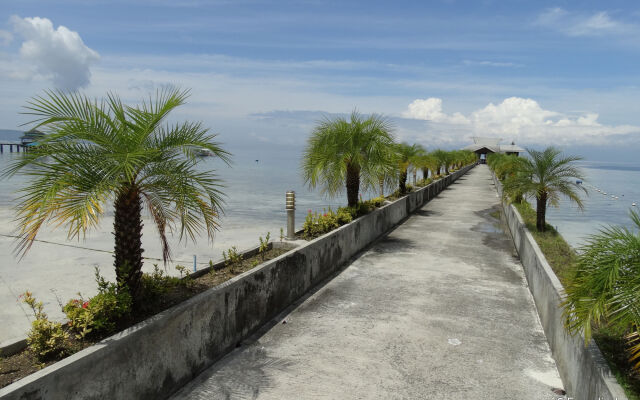 Hof Gorei Beach Resort