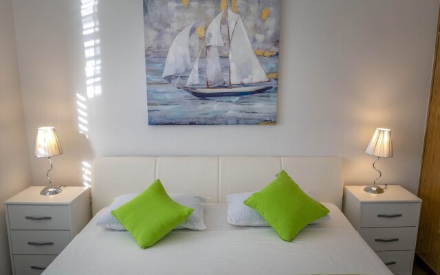 Apartments Snjezana