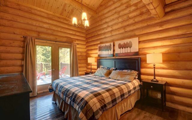 Chalet Nanook of the North
