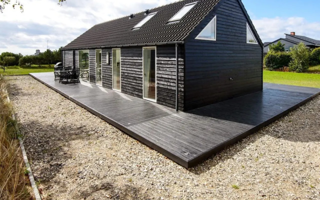 Pleasant Holiday Home in Ebeltoft near Sea