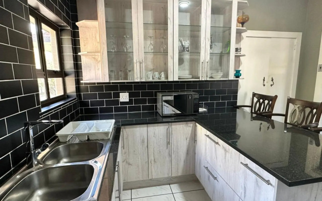 3 on 5: Houghton 3 Bedroom Home