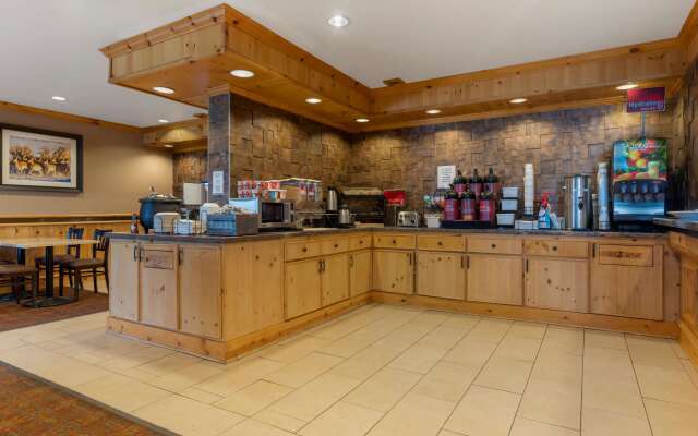 Best Western Plus Olympic Inn