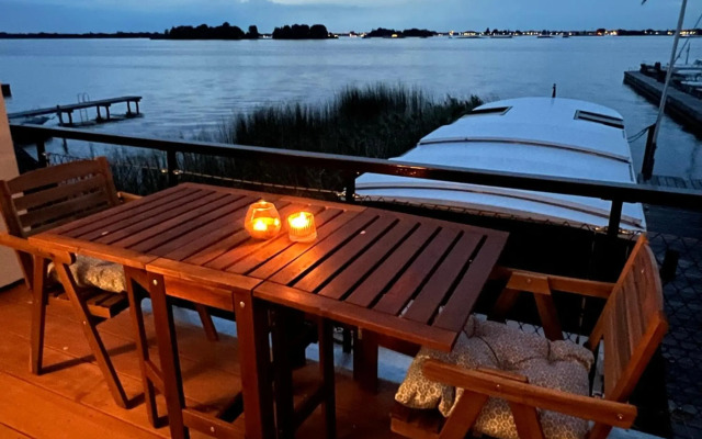 Plassenzicht Logies, Vergaderen en Sloepverhuur